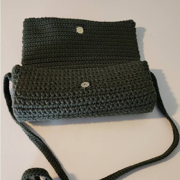 Hand Knit Green Crocheted Crossbody Purse with Floral Rosette Flap Closure - Picture 5 of 8